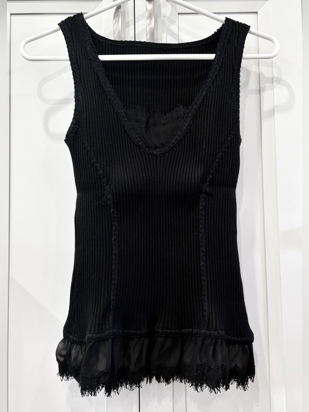 LIKE NEW! 🖤 SILK Knit Tank Top
